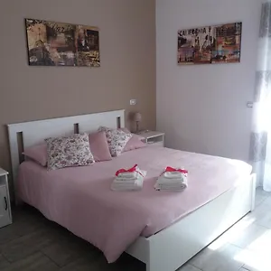 https://pietros-house.it-romehotels.com