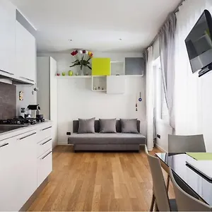 Appartement Delizioso Bilocale In Bocconi - Porta Romana, Milan